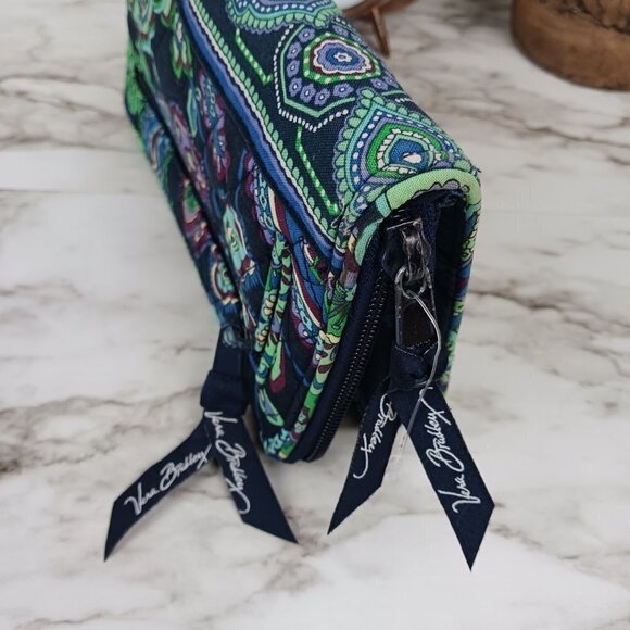 VERA BRADLEY RHYTHM & BLUES PATTERN TURN LOCK WALLET WOMEN - Picture 8 of 11